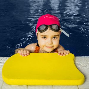 Schwimmkurse für Groß und Klein